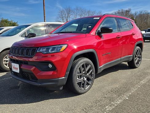 New 2026 Jeep Compass Latitude image 2