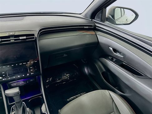 Used 2024 Hyundai Santa Cruz Limited image 19