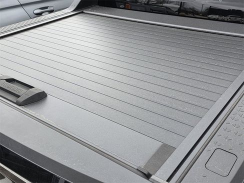 Certified 2025 Hyundai Santa Cruz SEL image 8