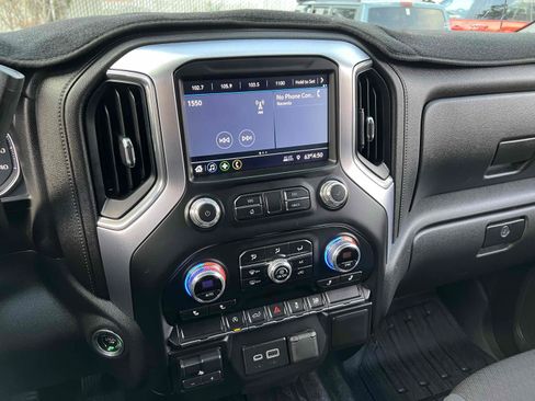 Used 2020 GMC Sierra 1500 SLE w/ SLE Value Package AWD/4WD image 8