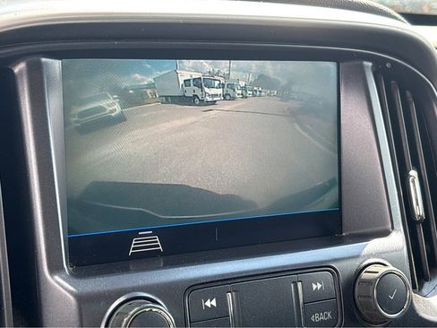 Used 2022 Chevrolet Colorado LT w/ Fleet Safety Package image 33