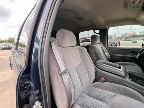 Used 2007 Chevrolet Silverado 2500 LT w/ Heavy-Duty Power Package RWD image 70