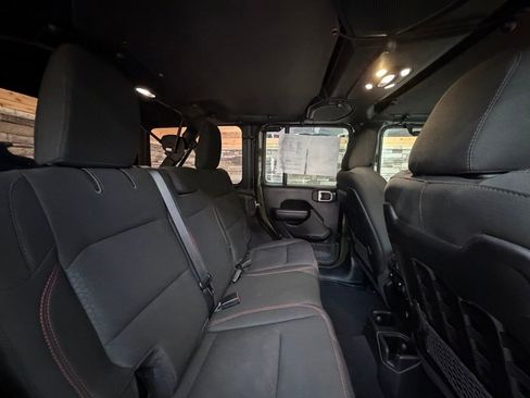 Used 2021 Jeep Wrangler Unlimited Rubicon w/ Dual Top Group image 29