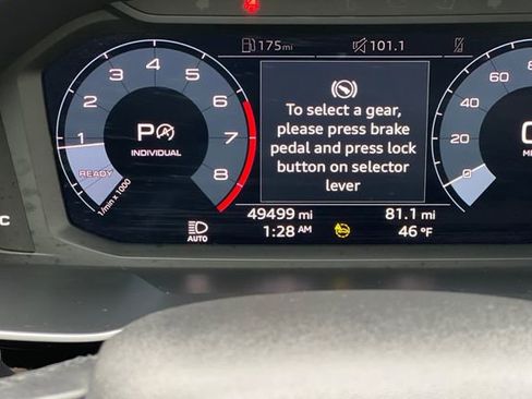 Used 2021 Audi Q3 2.0T Premium AWD/4WD image 29