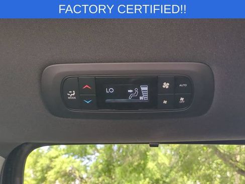 Used 2025 Chrysler Voyager LX FWD image 29