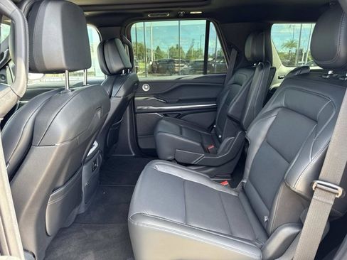 New 2025 Lincoln Navigator Reserve w/ Jet Appearance Package image 15