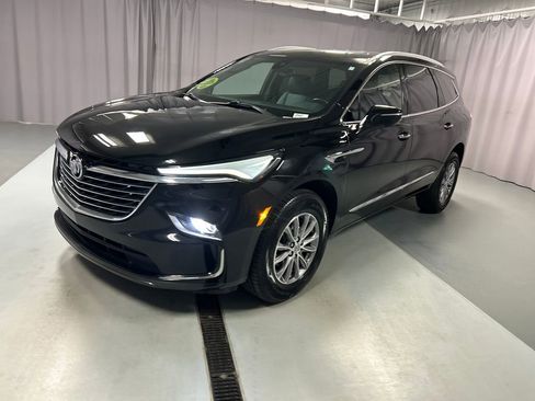 Used 2023 Buick Enclave Essence w/ Trailering Package, 5000 lbs. image 3