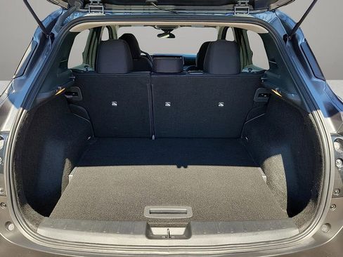 Used 2025 Nissan Kicks SV FWD image 8