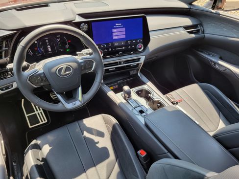 Used 2024 Lexus RX 500h F Sport w/ Cold Area Package AWD/4WD image 28
