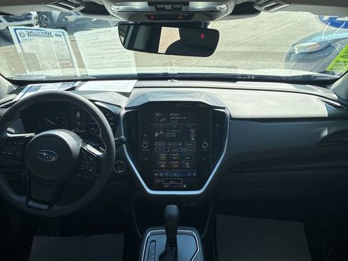 Used 2024 Subaru Crosstrek 2.0i Premium image 11