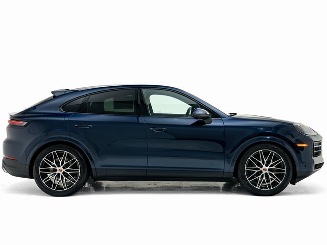 Certified 2026 Porsche Cayenne Coupe AWD/4WD image 34