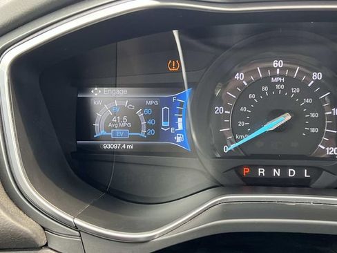 Used 2014 Ford Fusion Titanium FWD image 22