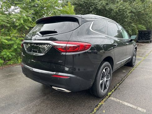 Used 2021 Buick Enclave Essence w/ Sport Touring Edition FWD image 3