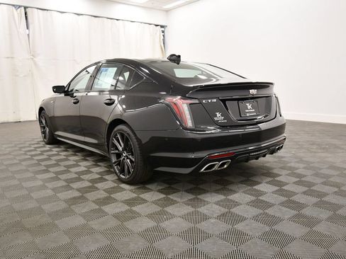 Used 2025 Cadillac CT5 V w/ Technology Package AWD/4WD image 5