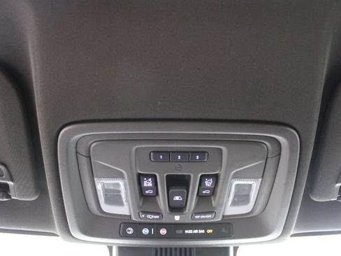 Used 2023 GMC Sierra 1500 Denali w/ Denali Reserve Package AWD/4WD image 46