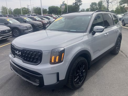 Used 2024 Kia Telluride SX Prestige X-Pro AWD/4WD image 3