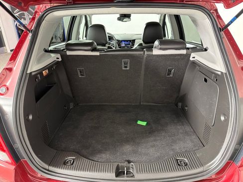 Used 2021 Chevrolet Trax LT FWD image 21