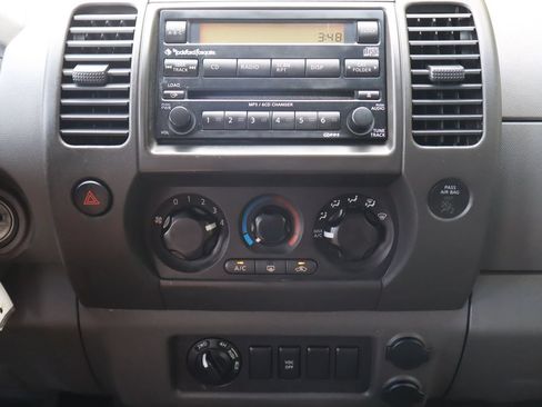 Used 2006 Nissan Xterra SE w/ (W94) Tow Pkg AWD/4WD image 34