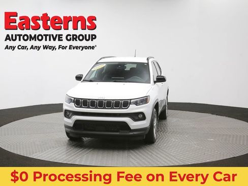 Used 2024 Jeep Compass Latitude AWD/4WD image 53