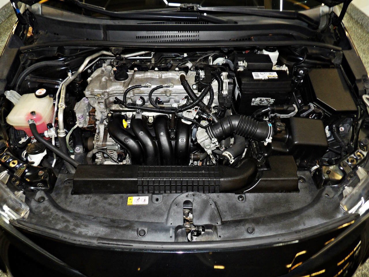Used 2021 Toyota Corolla LE FWD image 22
