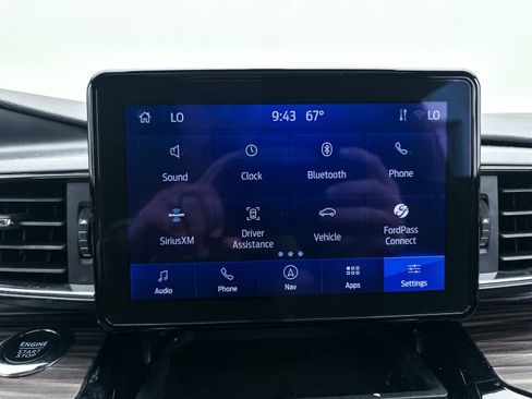Used 2023 Ford Explorer Limited w/ Class IV Trailer Tow Package RWD image 23