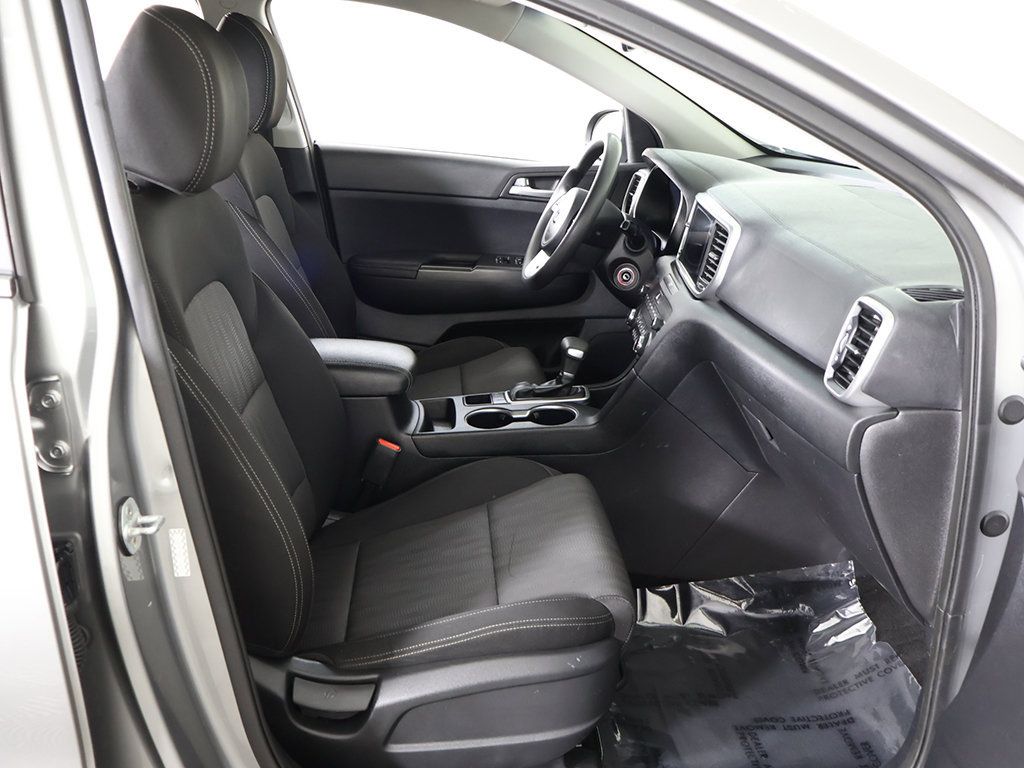 Used 2020 Kia Sportage LX AWD/4WD image 28