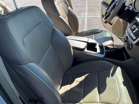 Used 2013 Mercedes-Benz GL 550 4MATIC image 20