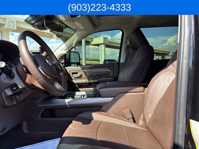 Used 2025 RAM 2500 Limited AWD/4WD image 37