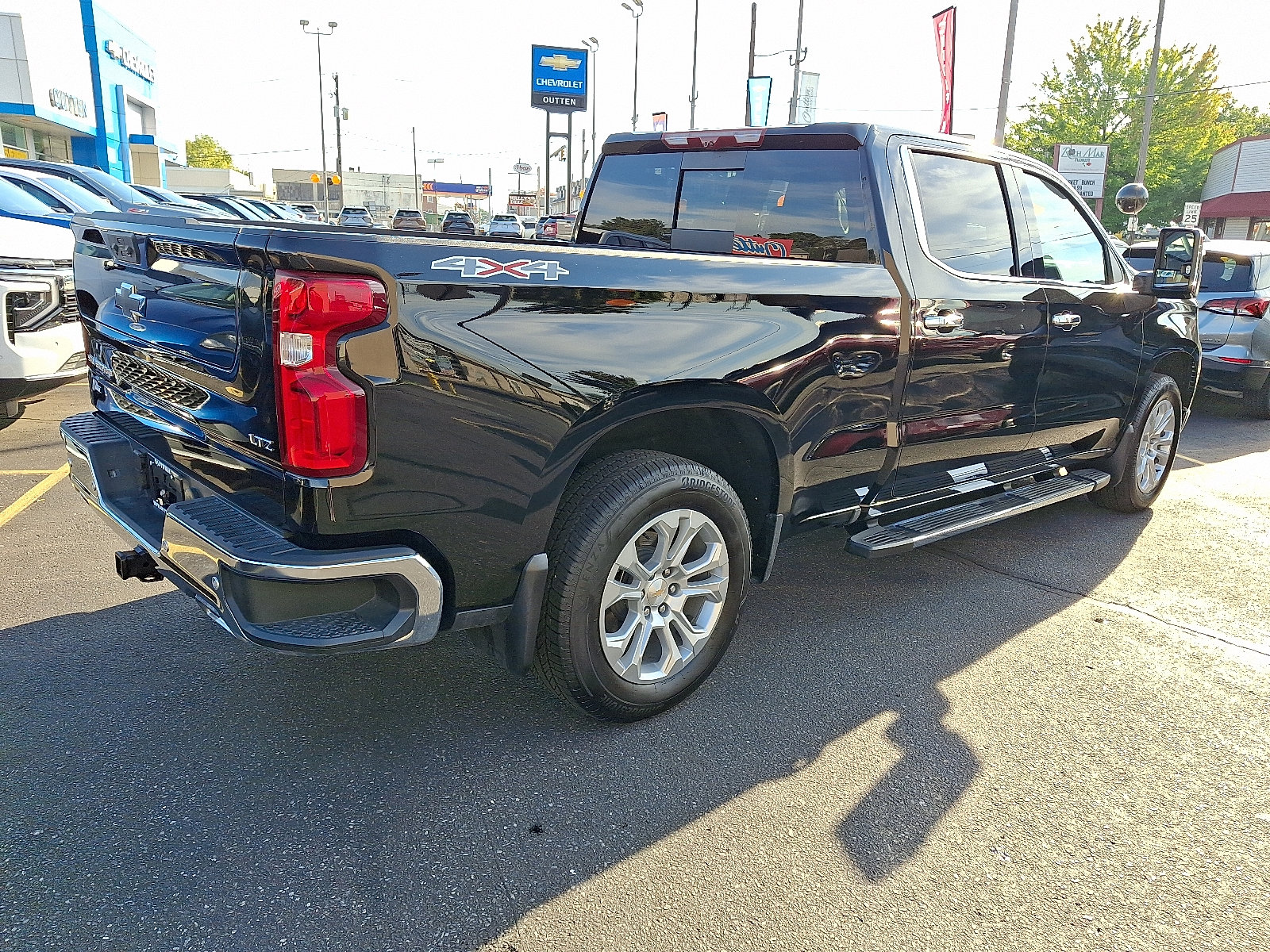 Used 2026 Chevrolet Silverado 1500 LTZ w/ LTZ Premium Package AWD/4WD image 5