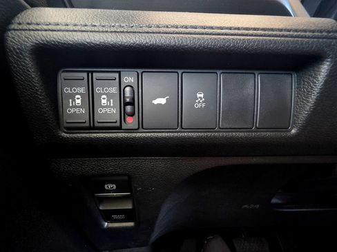 Used 2025 Honda Odyssey Sport-L image 24