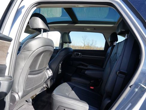 Used 2022 Kia Sorento X-Line EX image 18