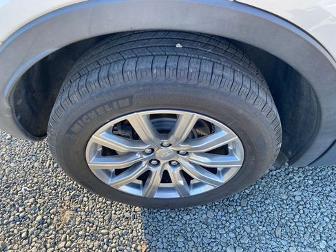 Used 2019 Cadillac XT4 Premium Luxury w/ Cold Weather Package image 22