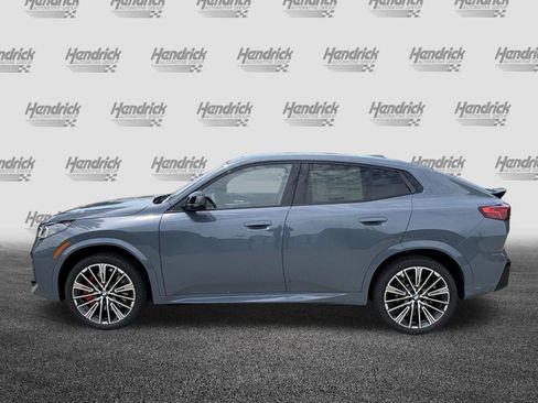 New 2026 BMW X2 xDrive28i w/ Technology Package AWD/4WD image 7