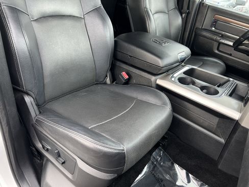 Used 2016 RAM 1500 Laramie image 24
