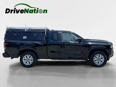Used 2023 Nissan Frontier SV w/ Technology Package RWD image 4