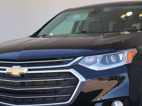 Used 2021 Chevrolet Traverse LT AWD/4WD image 11