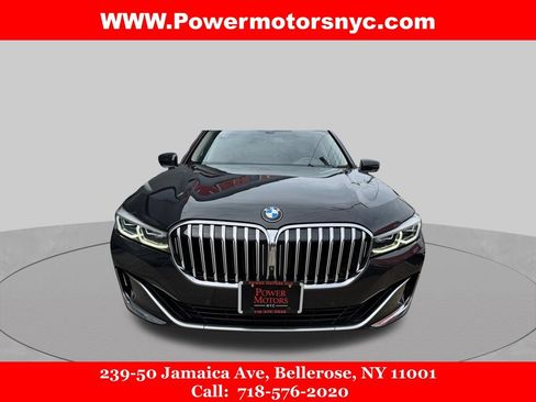 Used 2022 BMW 740i xDrive AWD/4WD image 8