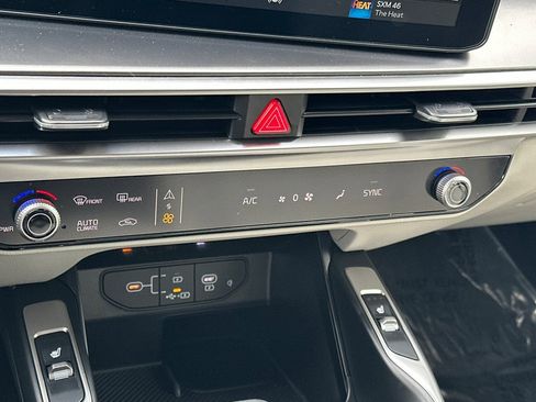 New 2026 Kia Sorento EX image 17