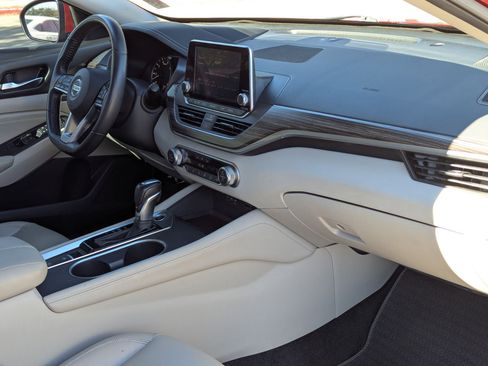 Used 2019 Nissan Altima 2.0 Edition One image 29