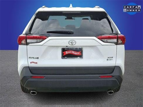 Used 2025 Toyota RAV4 XLE image 5