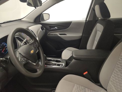 Used 2021 Chevrolet Equinox LS w/ LS Convenience Package FWD image 17