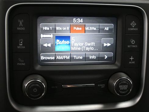 Used 2024 RAM 1500 Classic SLT AWD/4WD image 15