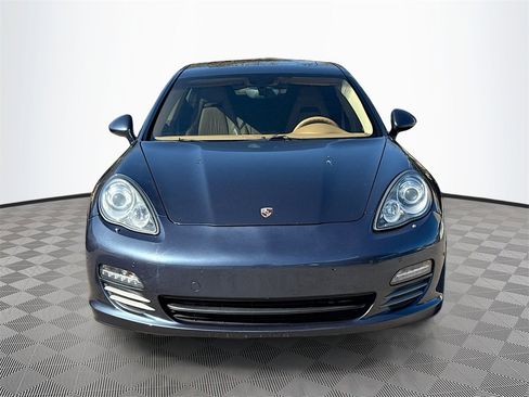 Used 2011 Porsche Panamera 4S image 2
