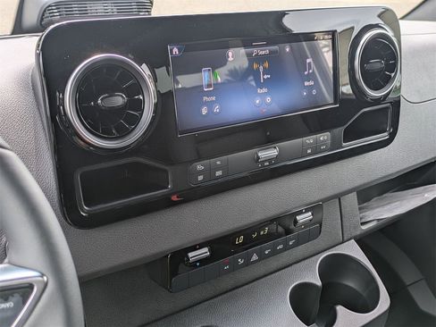 New 2025 Mercedes-Benz Sprinter 2500 image 6