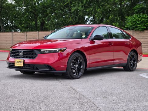 Certified 2025 Honda Accord SE image 7