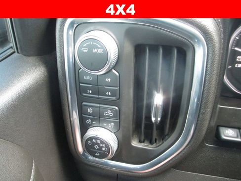 Used 2020 GMC Sierra 1500 Denali w/ Denali Ultimate Package AWD/4WD image 34