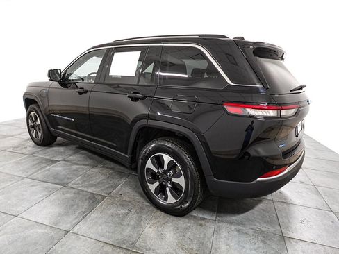 Used 2023 Jeep Grand Cherokee 4WD 4xe image 4