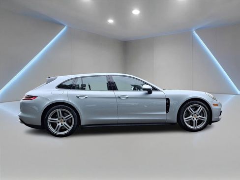 Used 2019 Porsche Panamera 4 AWD/4WD image 4