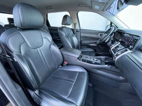 Used 2022 Kia Sorento S image 32