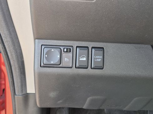Used 2014 Nissan Frontier PRO-4X w/ Pro-4x Luxury Package AWD/4WD image 31